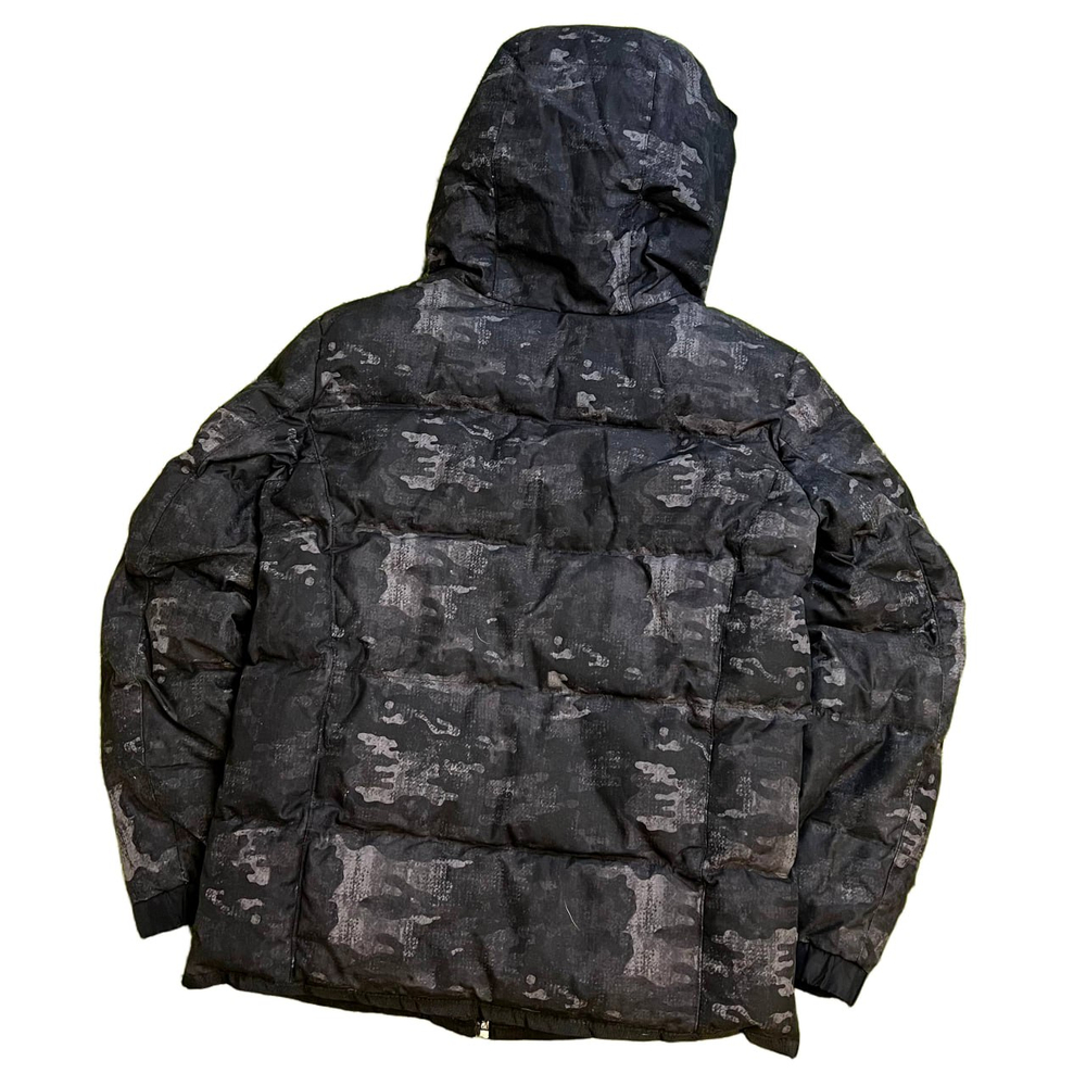 Пуховик Guess