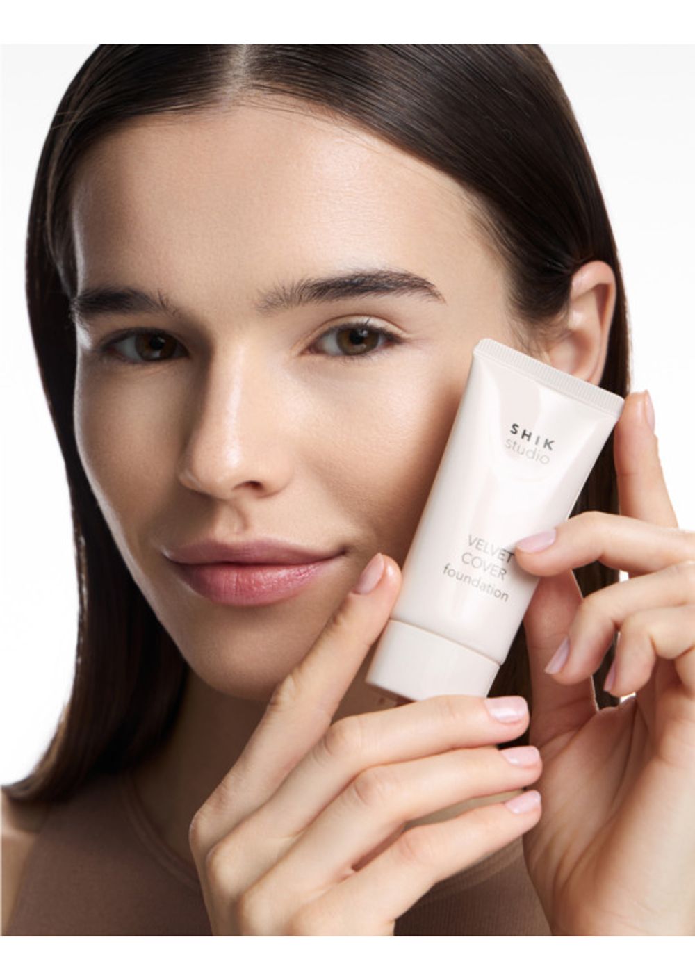 Тональное средство SHIK VELVET COVER FOUNDATION - 102 milk