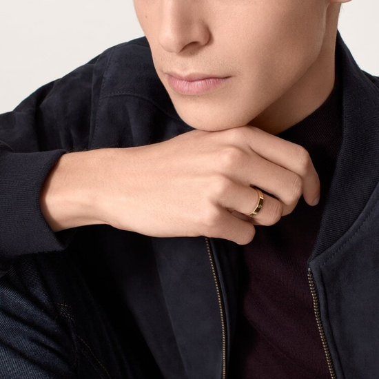 Кольцо Cartier LOVE ring small model в желтом золоте