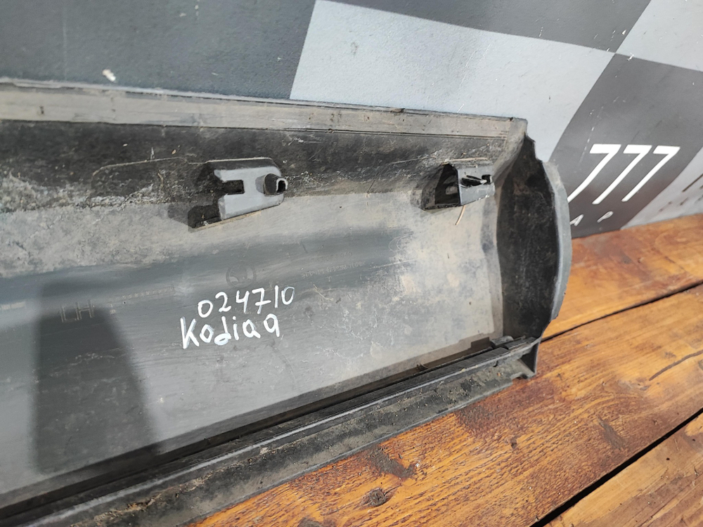 Накладка двери задней левой Skoda Kodiaq 16-22 Б/У Оригинал 565854949