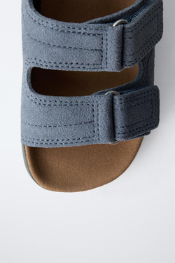 ZARA КОЖАНЫЕ САНДАЛИИ, СИНИЙ