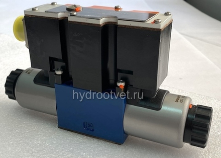 4WRAE6E07-2X/G24K31/A1V - Пропорциональный распределитель со встроенной электроникой Ду6, A1 = ±10 В, номинальный расход 7 л/мин, схема E