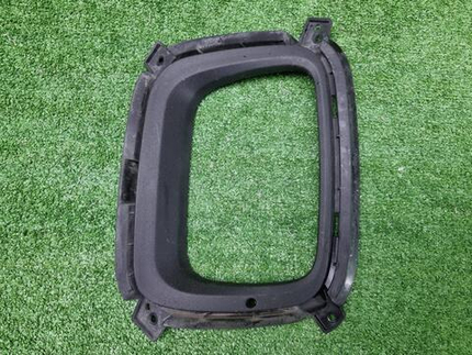 Накладка ПТФ левая KIA Sorento 2 XM (2012-2021)