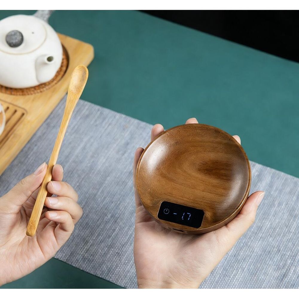 Весы чайно-кофейные портативные коричневые 0,1-100гр d10,3 см h2,7 см дерево батарея 100mAH Barbossa