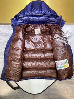 Пуховик Moncler