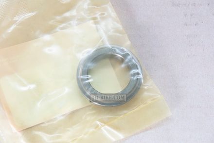 53211-GN5-900. RACE, STEERING TOP CONE