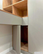 Шкаф с зеркалом и рабочей зоной на заказ