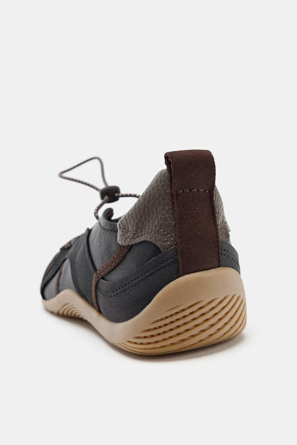 ZARA СПОРТИВНЫЕ БАЛЕТКИ С ЭЛАСТИЧНЫМИ РЕМЕШКАМИ, ЧЕРНЫЙ