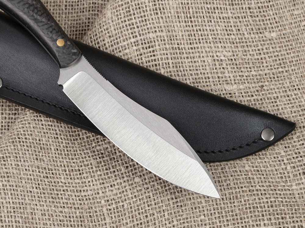 Нож для бушкрафта "Канадец XL", сталь VG-10/Elmax, рукоять карбон (черный спейсер)