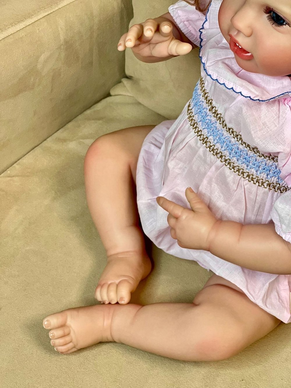 Кукла Реборн мягконабивная 60см в пакете (FA-835)