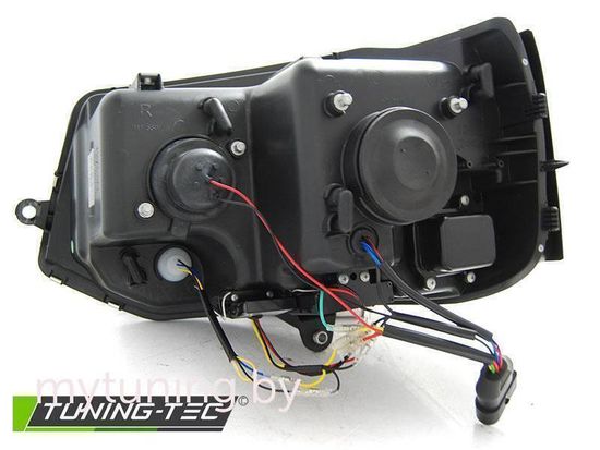 Передние фары Tru DRL для Volkswagen T5 (10-15) динамические черные