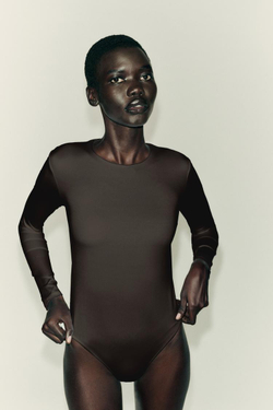 ZARA БАЗОВОЕ БОДИ ИЗ ПОЛИАМИДА, ТЕМНО-КОРИЧНЕВЫЙ