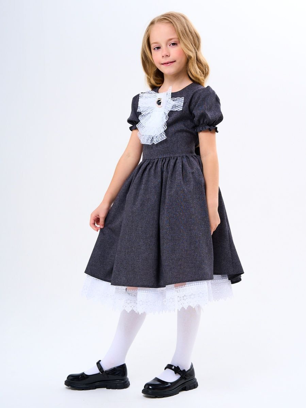 Школьное платье для девочки с кружевом