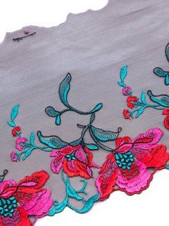 05-104 Вышивка на эл. сетке 20 см, черный/красный/розовый/ментол (правая)