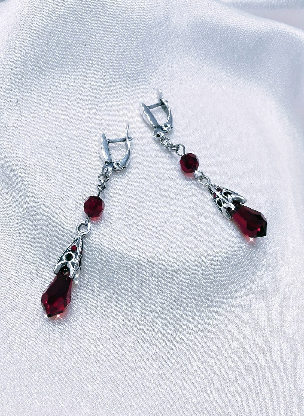 "Шпиль" серьги из коллекции "Готика" от Jenavi