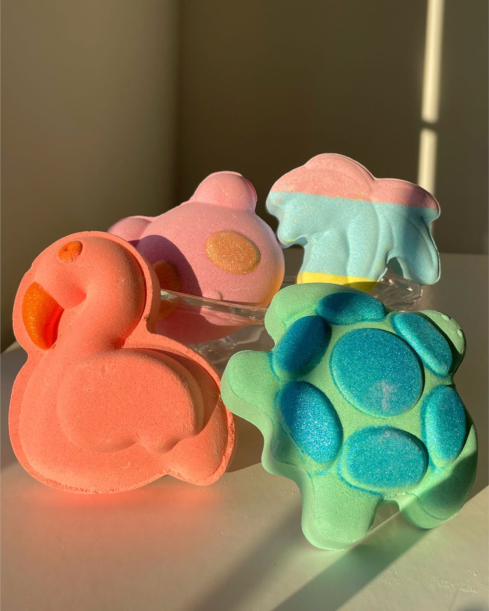 I Heart Revolution Bath Fizzer Turtle - шарики для ванны /  z zapachem Citrus & Green apple 110  g  / GTIN 5057566698719