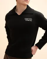 Черный свитер 