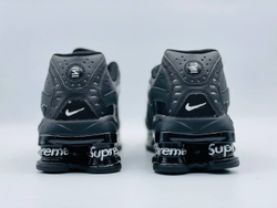 Кроссовки NIKE SHOX SUPREME