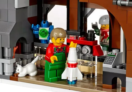 Конструктор LEGO Creator 10249 Зимний магазин игрушек, 898 дет.