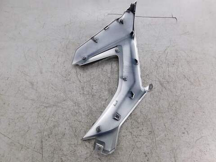 Пластик боковой правый Honda NC700X RC63 64385-MGS-D300