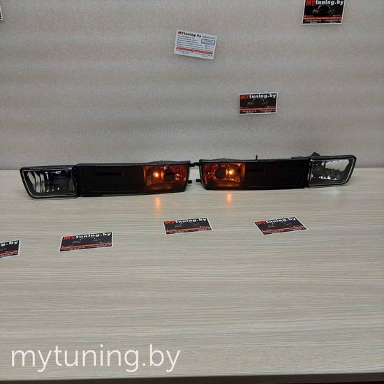 Поворотники с галогеном VW Golf 3 / Vento black