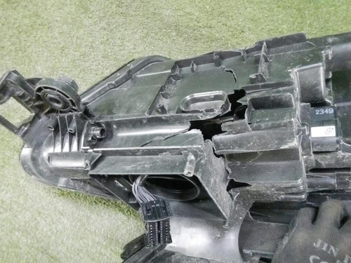 Фара правая Skoda Kodiaq (2016-2022) LED