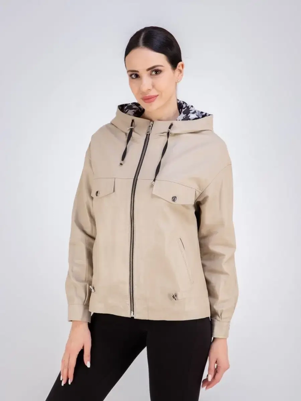 Куртка женская из натуральной кожи с капюшоном Турция