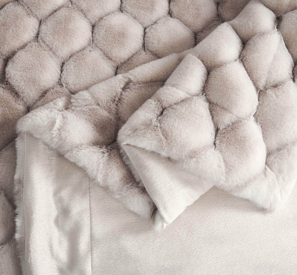 Покрывало 220x240 Sofi De MarkO Адриана №8 молочно-белое