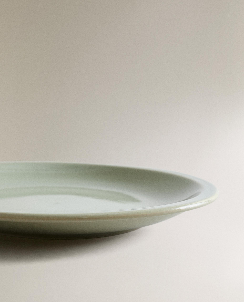 Zara Home тарелка обеденная из каменной керамики, цвет зелёный, 25 см