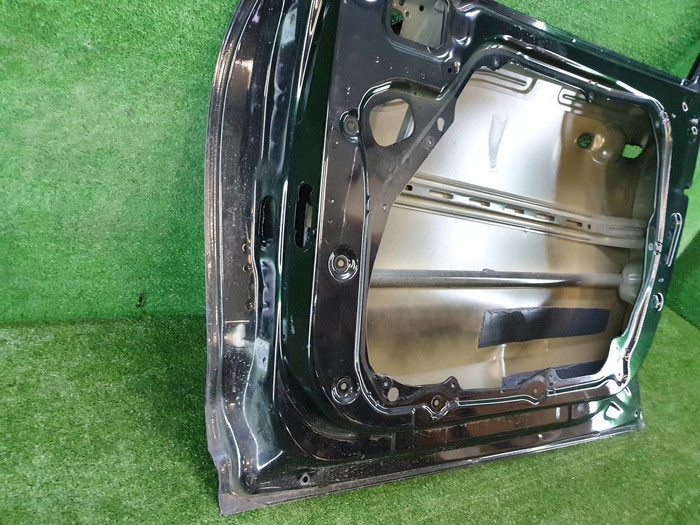 Дверь передняя правая Genesis GV70 (2020-н.в.)