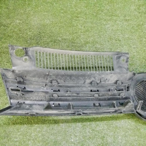 Решетка радиатора Golf 6 (2008-2012)