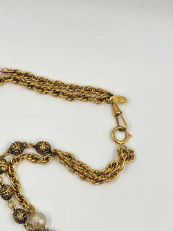 Цепь с «жемчугом» Chanel