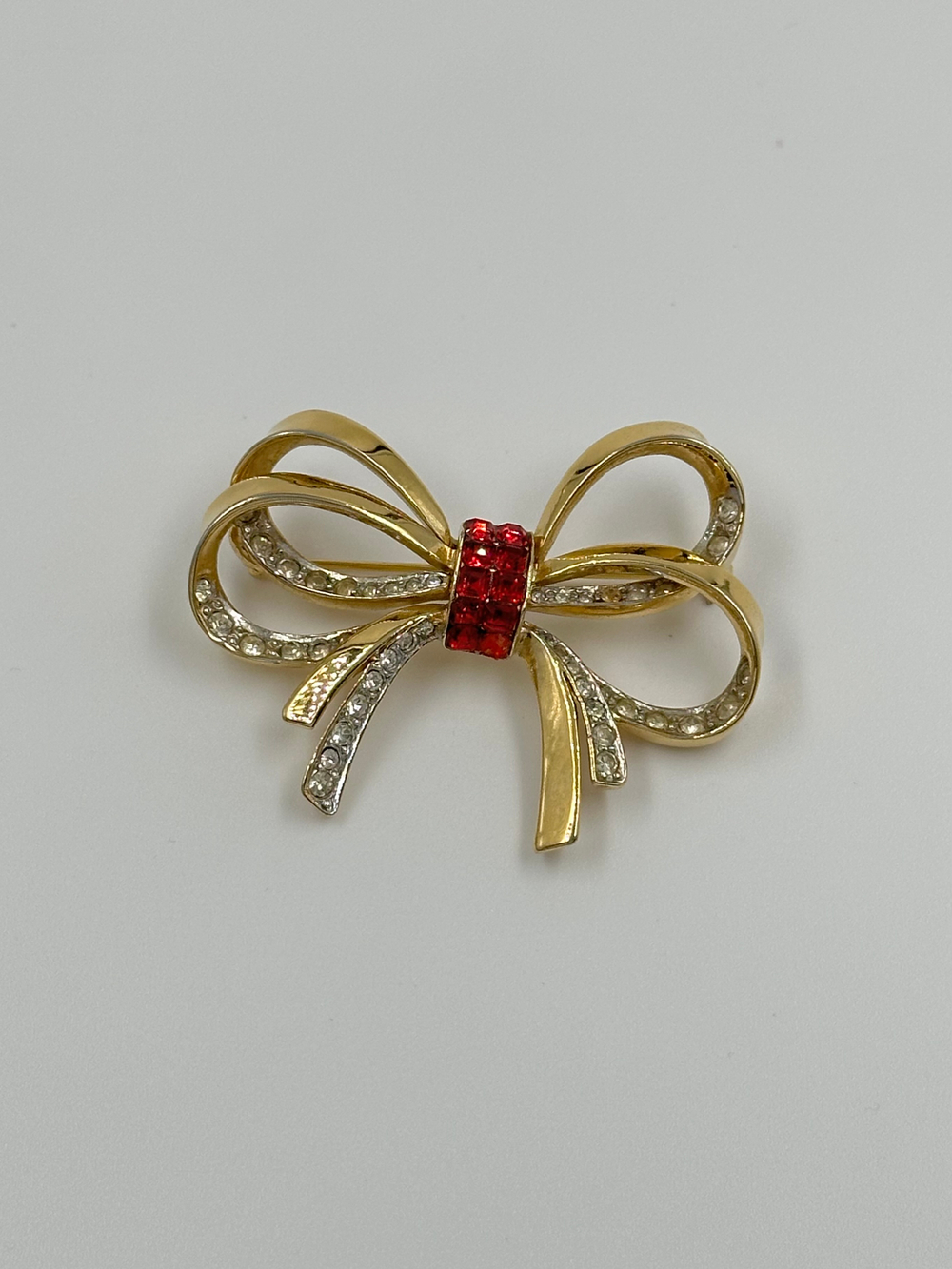 Брошь Бант Nina Ricci