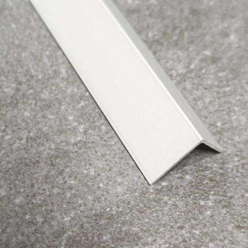 Угол 12,5*9мм остр. "DO-4" 2,7м Серебро мат. анод. алюм.