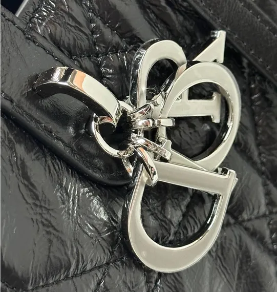 Сумка Dior Toujours вертикальная, черный
