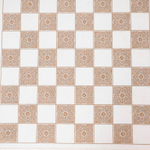 Шахматный стол с комплектом шахмат из слоновой кости