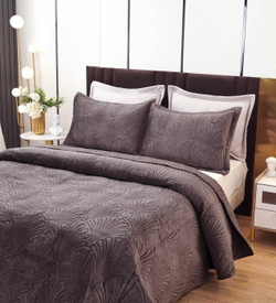 Покрывало 240x260 Sofi De MarkO Ариэль цвета мокко