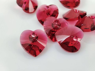6228-10-scarlet Кристалл "Сердечко" 10мм, прозрачно-красный с малиной