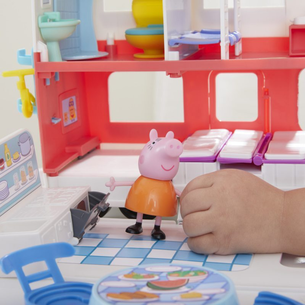 Свинка Пеппа, игровой набор семейный кемпер с хрюшками peppa + 4 фигурки