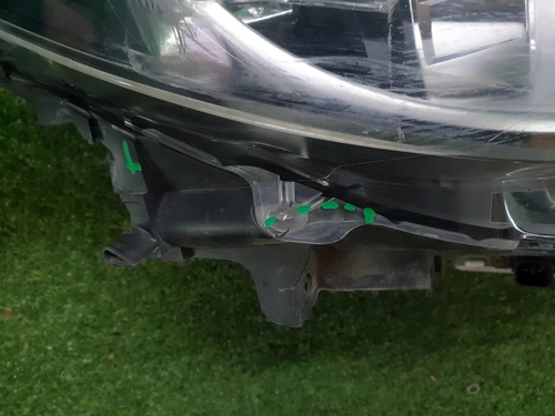 Фара правая Mazda CX-5 1 (2011-2015) ксенон