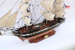 Van Der Heijden Модель парусника USS Constitution, США