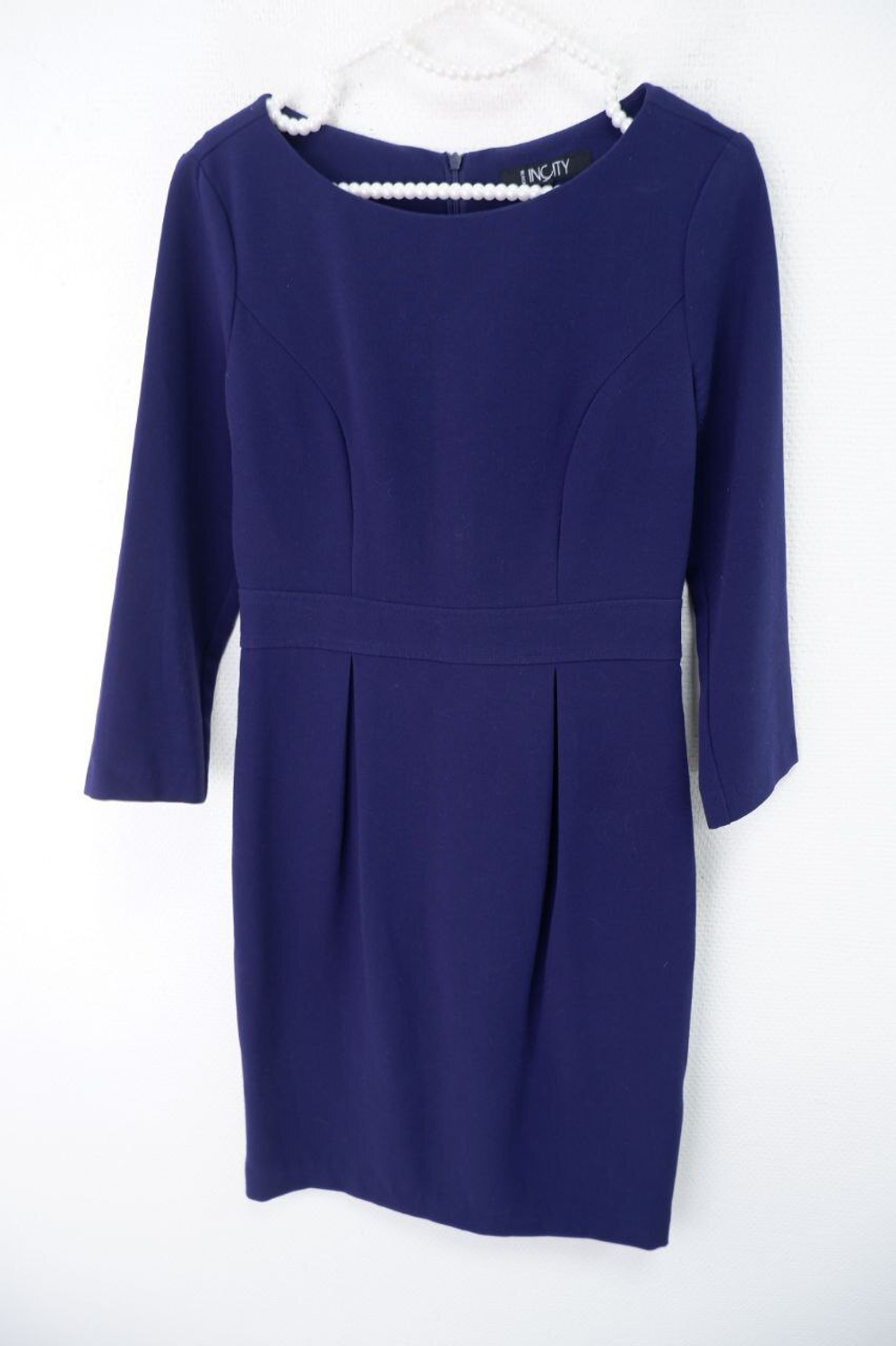 Платье Incity лаконичное 42 размер