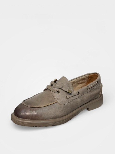 Лоферы на шнуровке