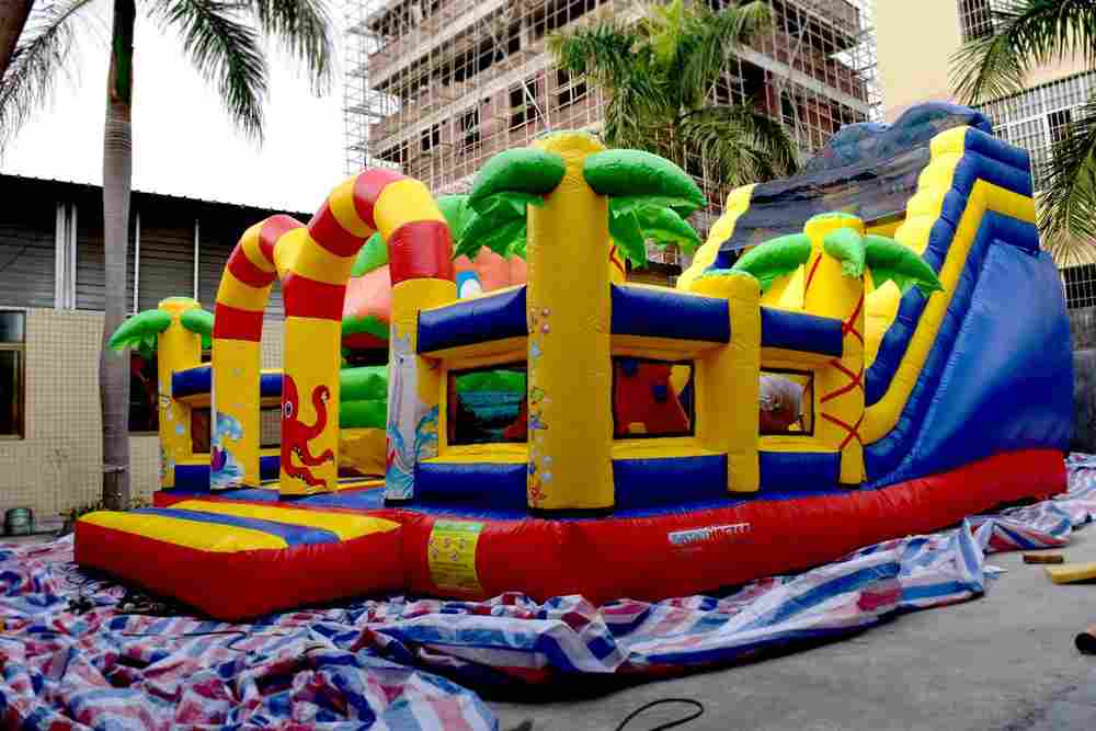 Надувной батут "Тропикана мини", 8.5*6.5*5 м