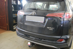 Фаркоп Toyota RAV4 2013-2019, условно-съемный,(без электрики) Трейлер.7833