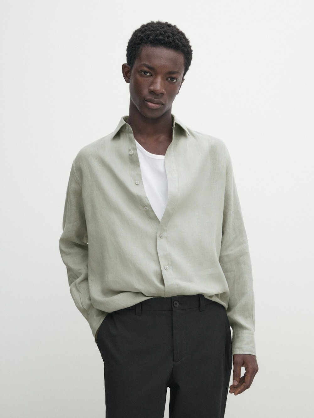 Massimo Dutti Рубашка классического кроя из 100% льна, светло-зеленый