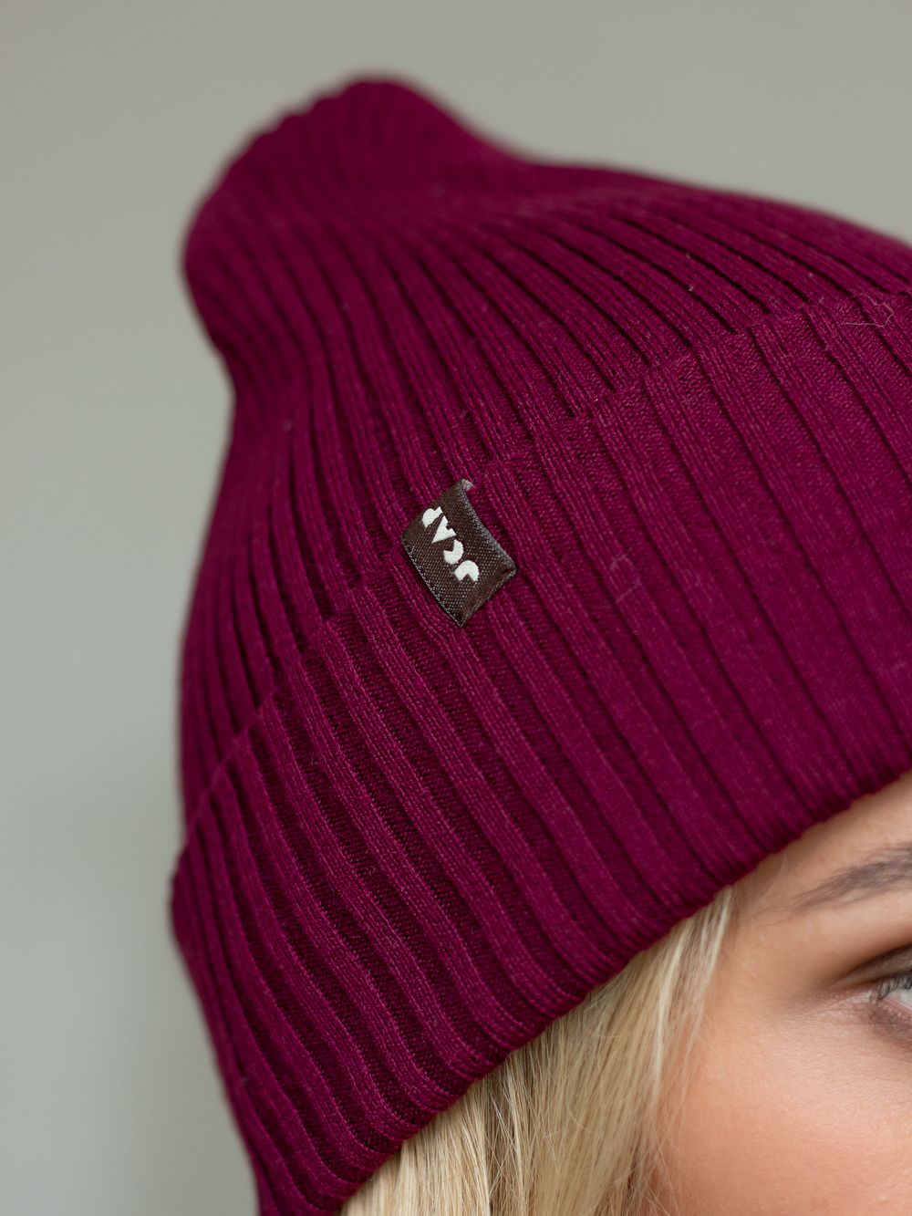 Шапка вязаная весенняя/осенняя МУЛА (Винный)
