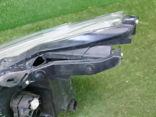 Битая Фара правая Nissan Murano Z52 (14-22) LED