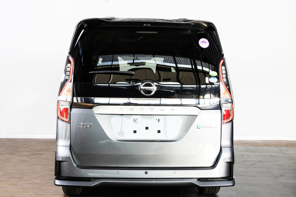 Nissan Serena, 2021 год