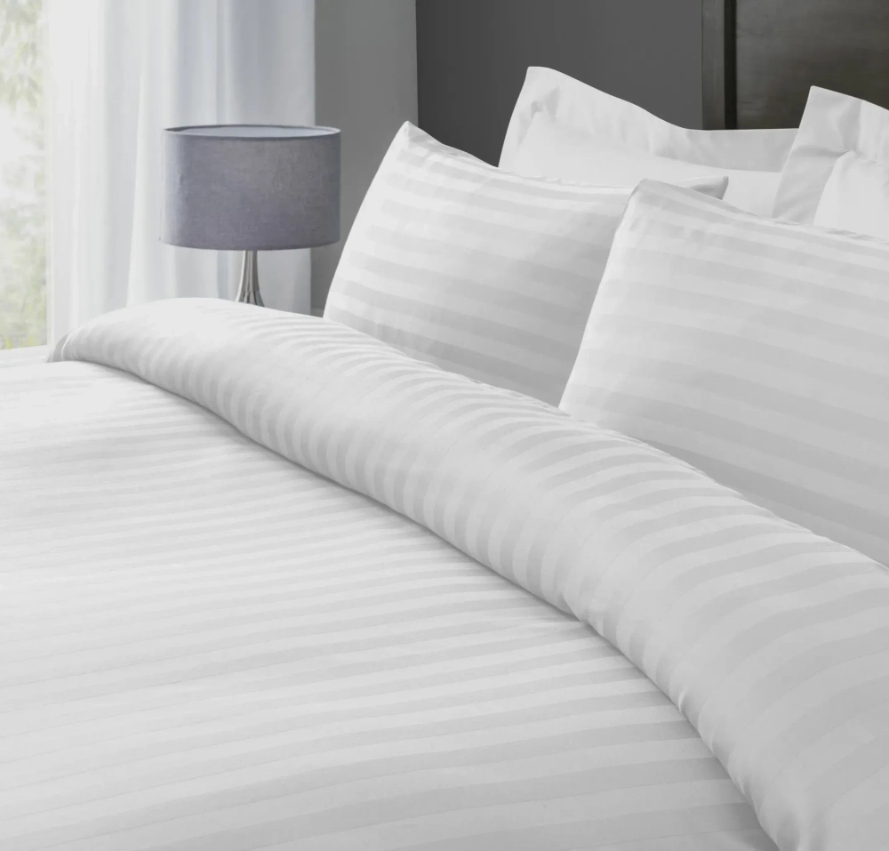 Комплект постельного белья 1,5сп. WHITE LINE, сатин